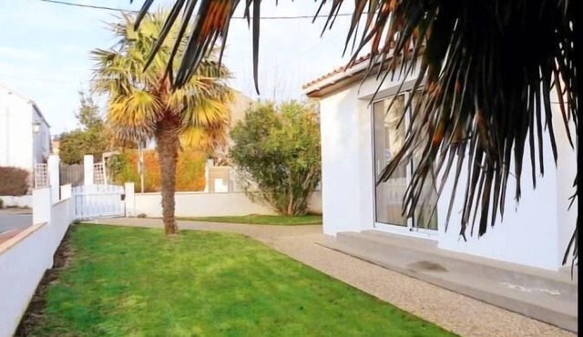 Single-storey house ideally located