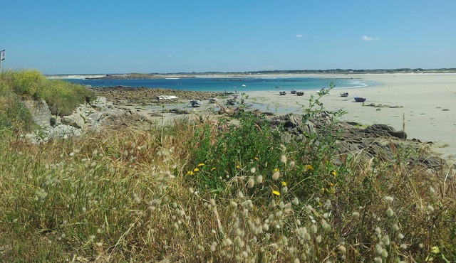 Single storey house, Saint-Guénolé, Penmarc'h 500m from Pors Carn beach