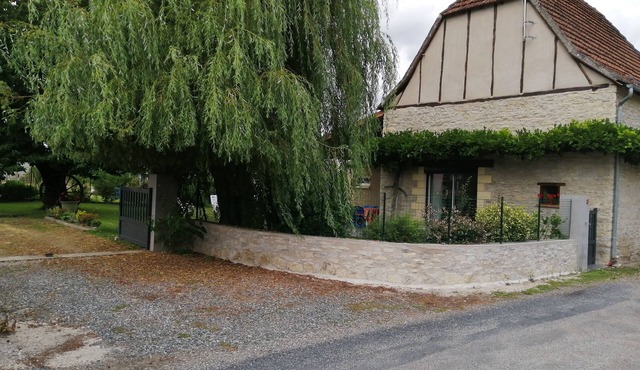 Stone barn conversion for 4 people, with swimming pool.
