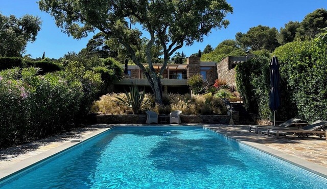 Stone house Domaine Gaou Beñat with sea view and pool, 10 minutes walk to the sea