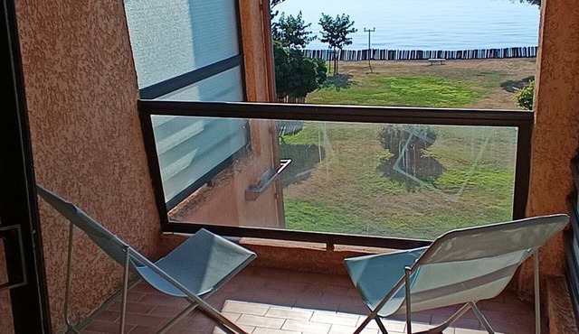 Studio apartment with a view and direct access to the ocean, with a pool in the heart of the Costa Verde