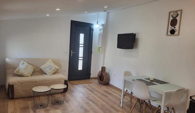 Studio chic meublé et lumineux