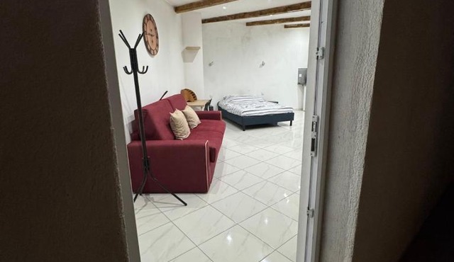 Studio climatisé avec piscine
