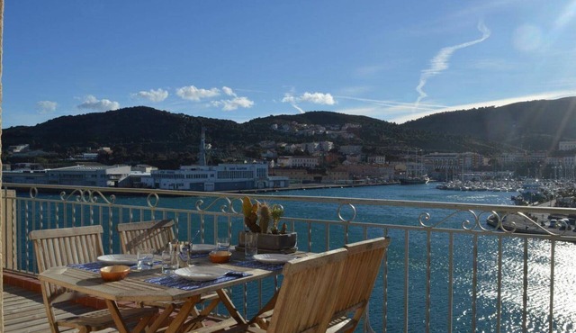 Studio for 2 with terrace and sea view, Port-Vendres