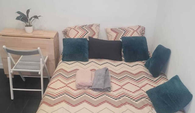 Studio Tranquille. Independence, brand new, fully equipped, quiet, practical. in Maurepas