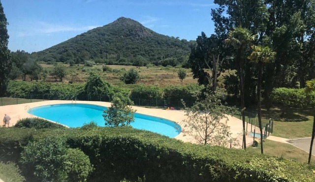 Studio with pool at the foot of Esterel