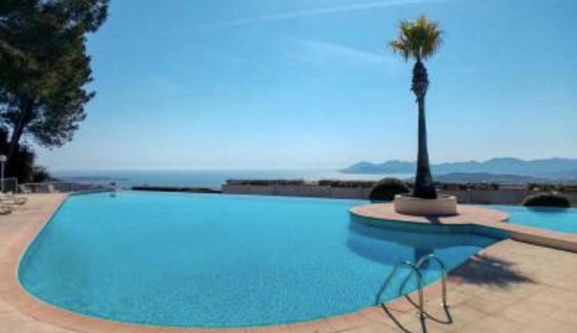 Studio with sea and pool view