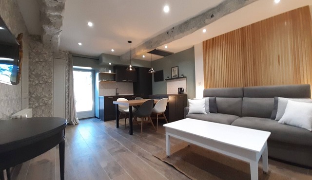 Studio with terrace Rennes Saint Malo axis