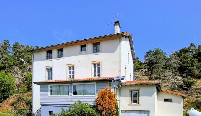 Stunning apartment in Saint-Germain-La-Prade