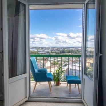 Stunning Lyon View & AC in All Rooms Renovated 2BR