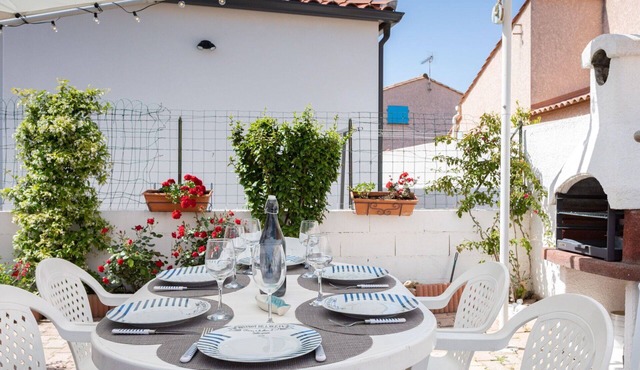 Stunning private villa for 6 people with WIFI, TV and terrace