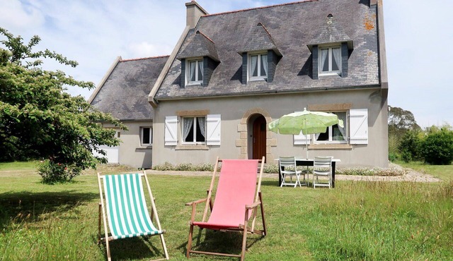 Stunning private villa for 8 guests with WIFI, TV, terrace and pets allowed