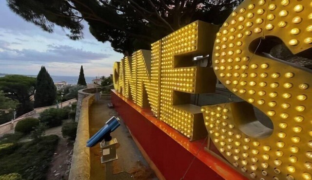Super Cannes rental 3 * 2 to 4 pers 15 minutes walk from Center Clim Parking