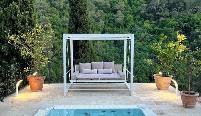 T3 air-conditioned 6 pers. with terrace, jacuzzi & parking - near Nice & Monaco