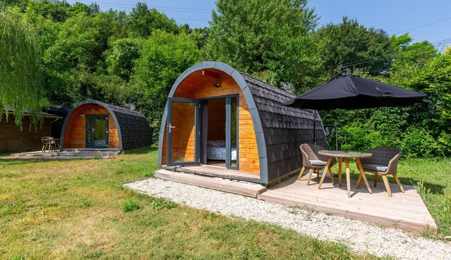 Tiny Home 'Le Pod 3' with Mountain View, Wi-Fi and Air Conditioning