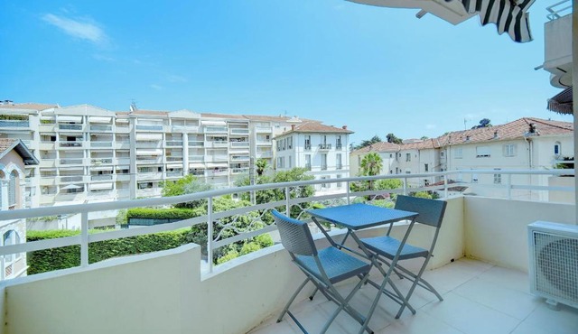 Upstays Terrace Carnot Center 60m2 Apartment