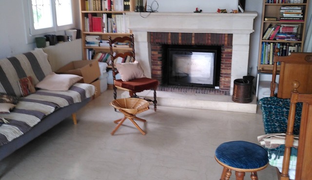 Vacations in the Drôme provencale, not far from Mont Ventoux. 4 guests.