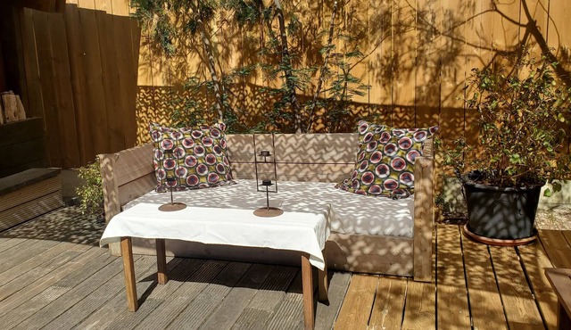 Very pleasant bright chalet in the pine forest