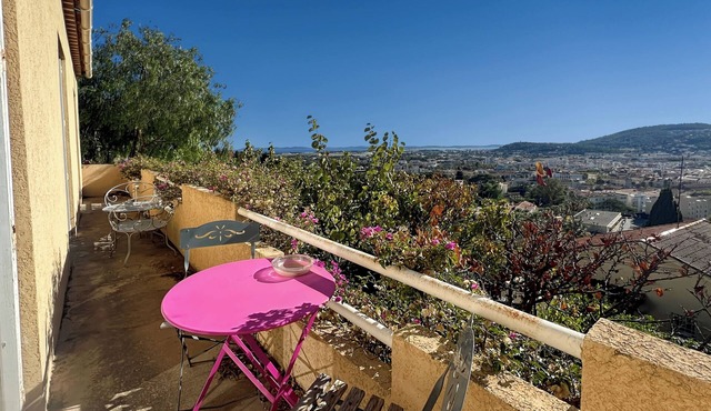 Villa 150 m² - panoramic view Golden Islands - 4 bedrooms - terrace plancha gas