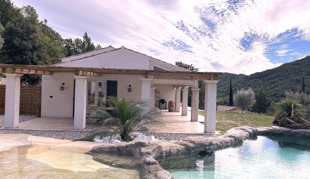 Villa 8pers with view and exceptional swimming pool