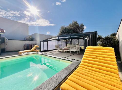 Villa avec piscine entre plages et villages de pêcheur