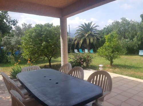 Villa climatisée tt confort avec gd jardin arboré près d'Argelès sur Mer