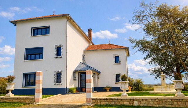 Villa des Années 30 au Cœur de la Toscane Gersoise