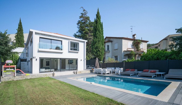 Villa Exception