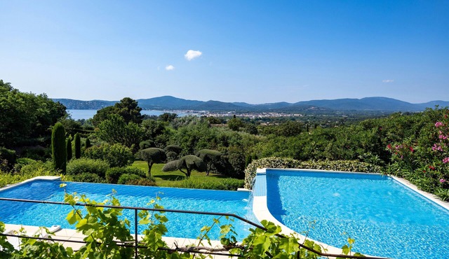 Villa "Golfvilla Riviera" with Sea View, Private Pool & Wi-Fi