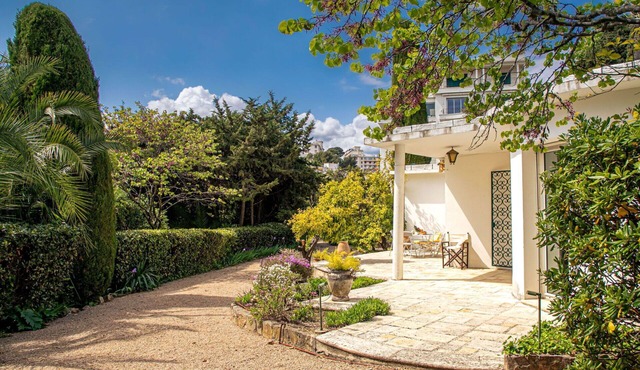 Villa in Cannes with 2 bedrooms sleeps 4