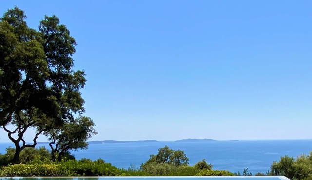 Villa in the greenery with exceptional view of the Golden Islands - sleeps 6