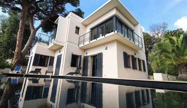 VILLA LA MASCOTTE PLUS IN CANNES
