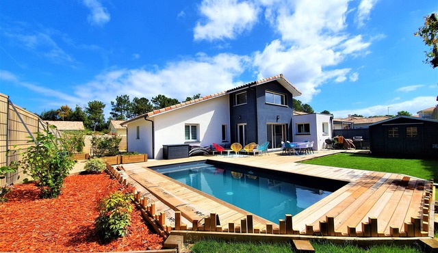 Villa rental 3kms from the ocean