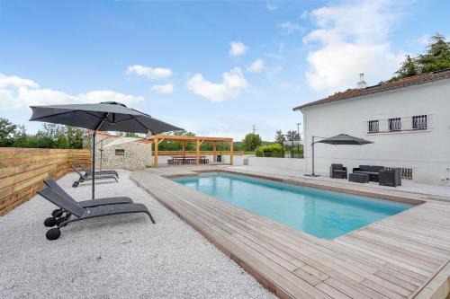 Villa Rose - Padel - Piscine - Cinéma & Poker Room