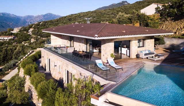 Villa Supranu - Four Bedroom Villa, Sleeps 8
