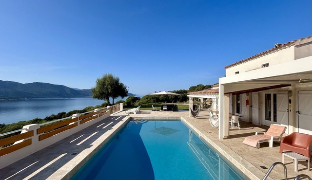 Villa vue mer Avec Piscine, à 5 Minutes de la Plage