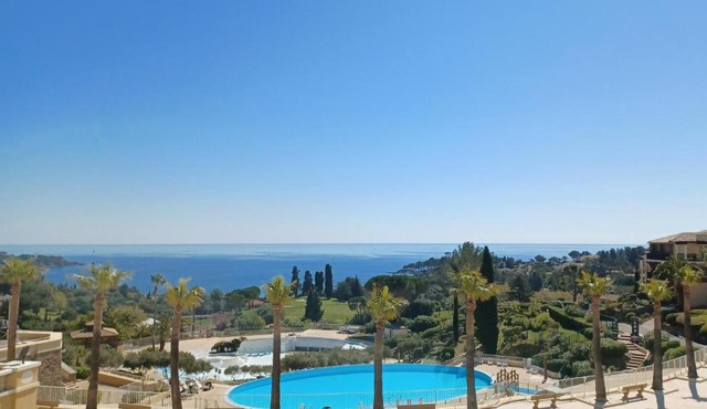 Village Cap Estérel Agay St Raphaël vue mer et piscine