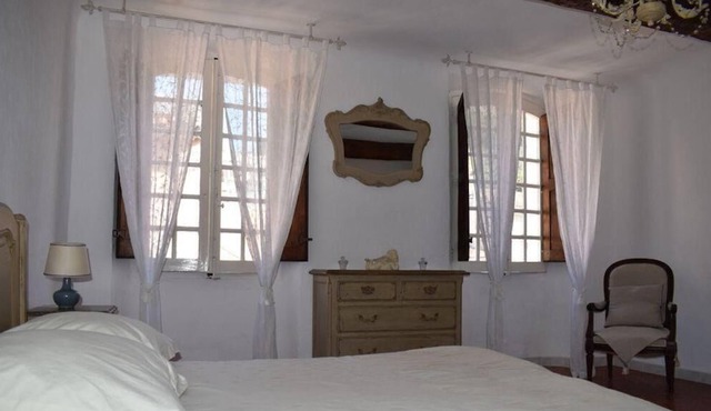 WELCOME BIG HOUSE in the village of Montfort sur Argens 83570