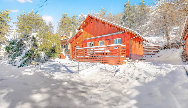 Whole chalet & private spa, 3 parking spaces, ski and lake nearby