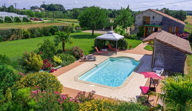 Wonderful private villa for 6 people with A/C, private pool, WIFI, TV, terrace and pets allowed