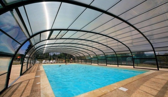 ZEcamping 3 étoiles piscine couverte pet friendly cottage TV LV 35m2 2 pers