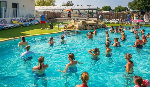 ZEcamping 4 étoiles parc aquatique locatif TV