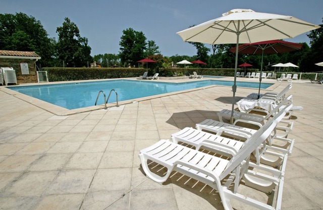 Luxurious detached villa in a nature reserve with a castle