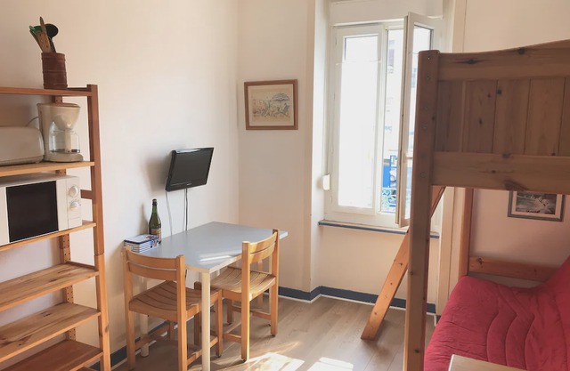 Nice 20 m² studio for 3 people, near train station and beaches (# 2)