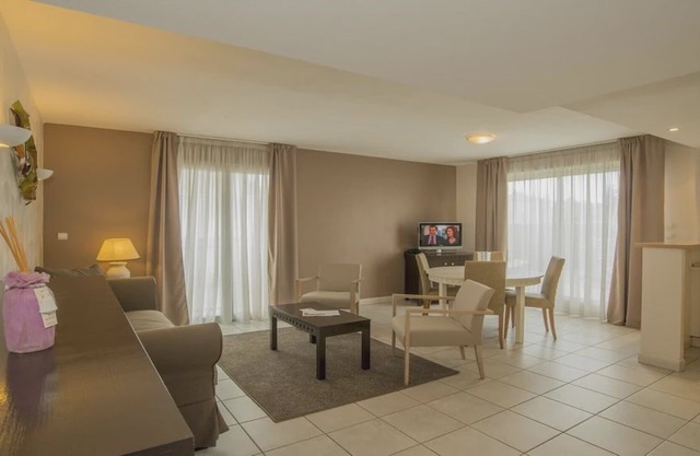 Reserve your apartment in a **** hotel> Apartment 19