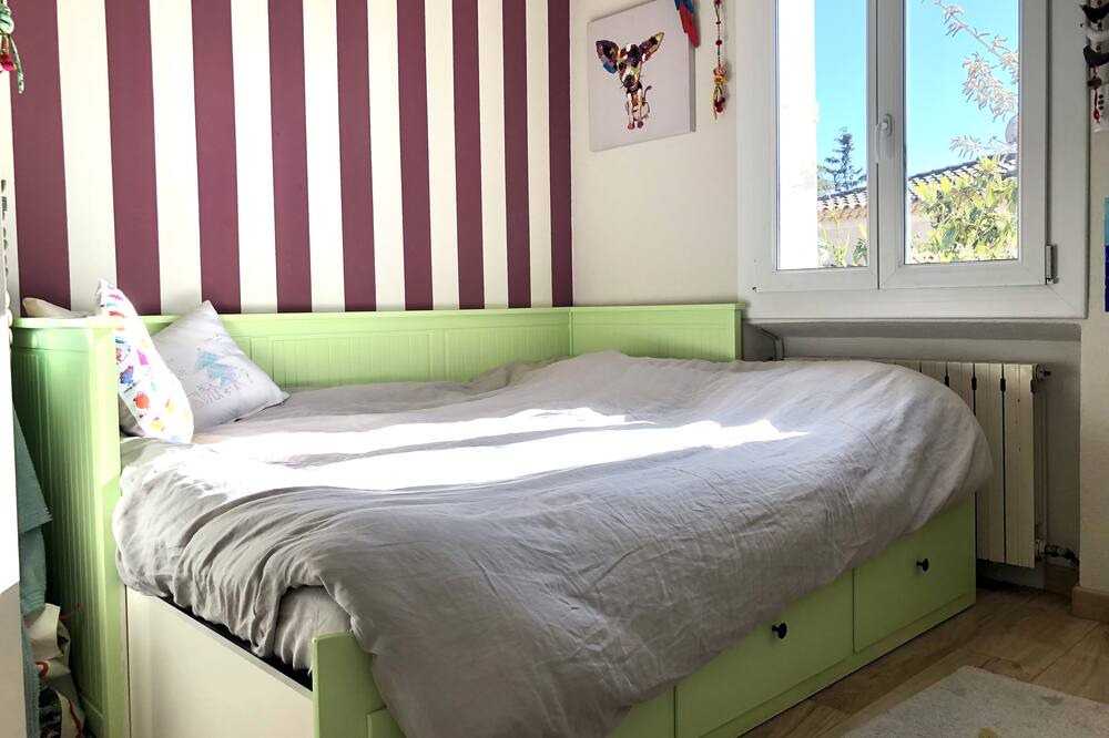 Photo of Bedroom in Les Baumettes