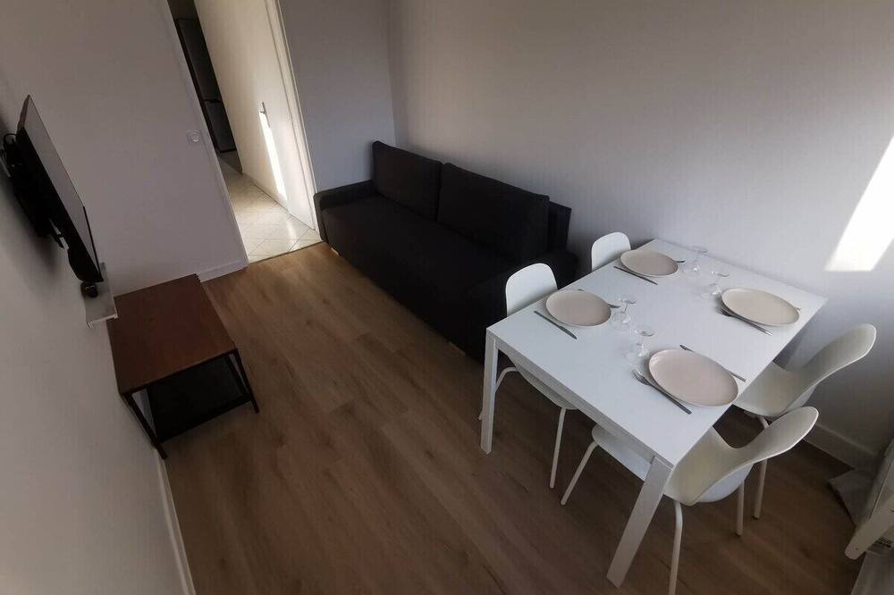 Photo of Bedroom in Grigny