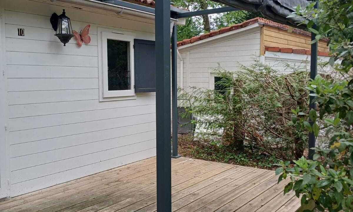 Photo of Patio Balcony in Champs-Romain