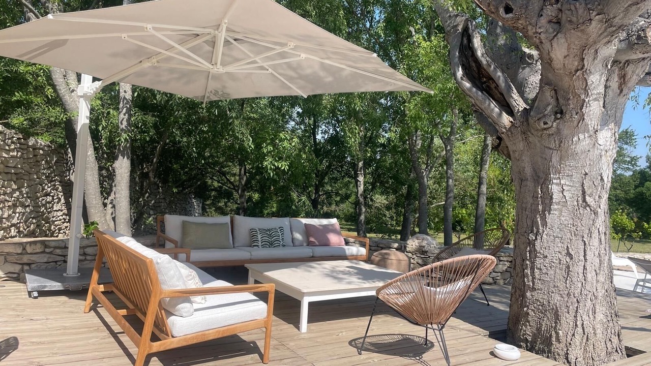 Photo of Patio Balcony in L'Isle-sur-la-Sorgue